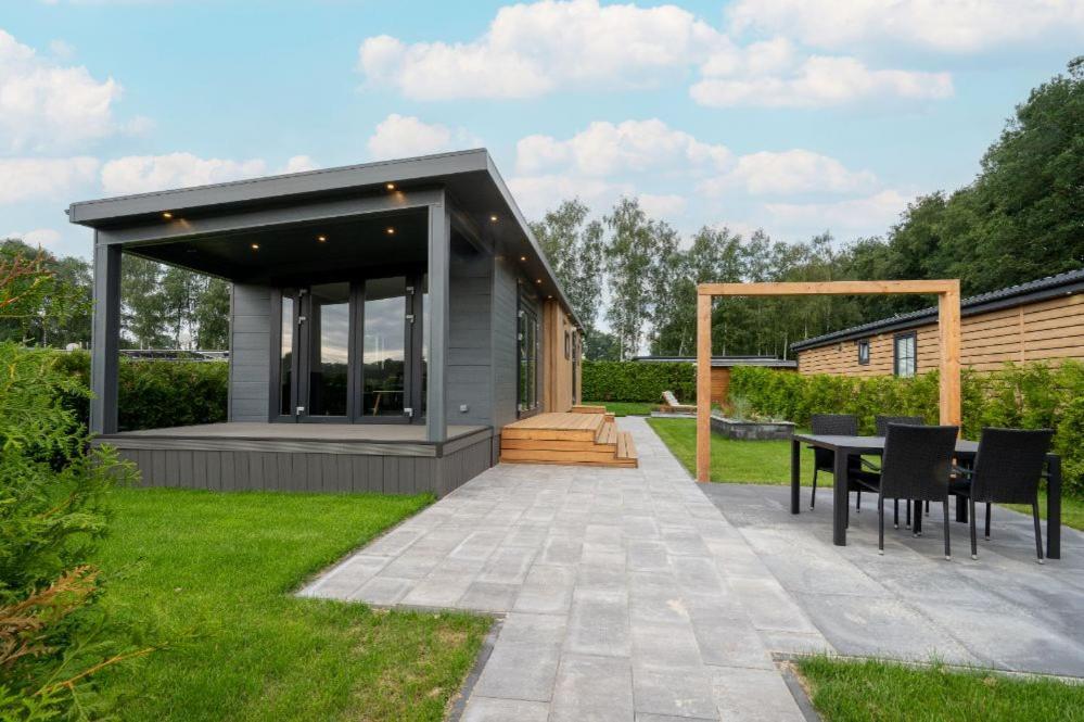 Recreatiepark Maas En Bos 호텔 벨러루이 외부 사진